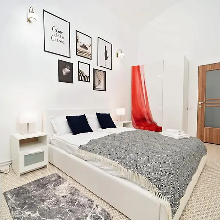 Liberty Square Jf Kennedy - By Openhouse *