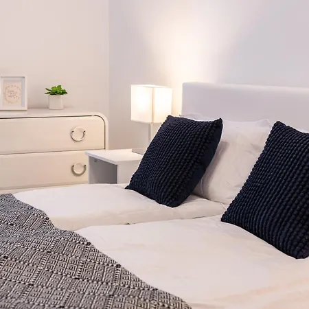 Liberty Square Jf Kennedy - By Openhouse *