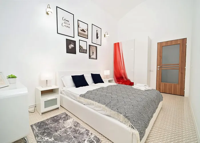 Liberty Square Jf Kennedy - By Openhouse *